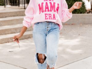 In My Mama Era Light Pink Graphic Sweatshirt