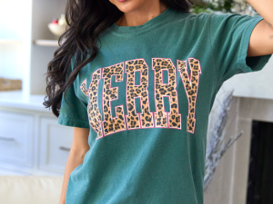 Merry Block Leopard Dark Green Graphic Tee