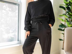 Sarah Black Jogger Emily Fauver X Pink Lily
